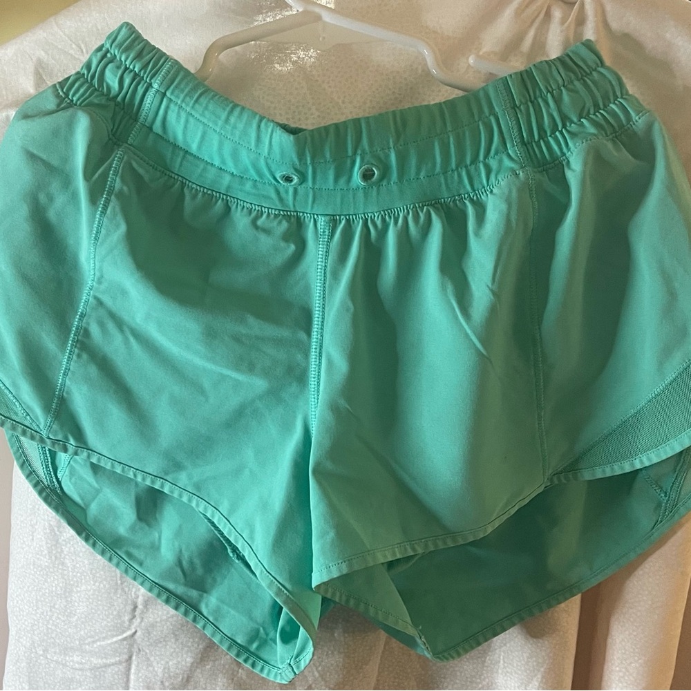 Lululemon size 4 Women's Teal Athletic Shorts